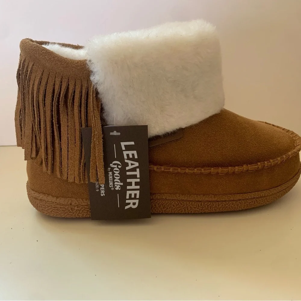 Leather Goods by MUK LUKS Camel Veroni Fringe Suede Boot women’s size 9